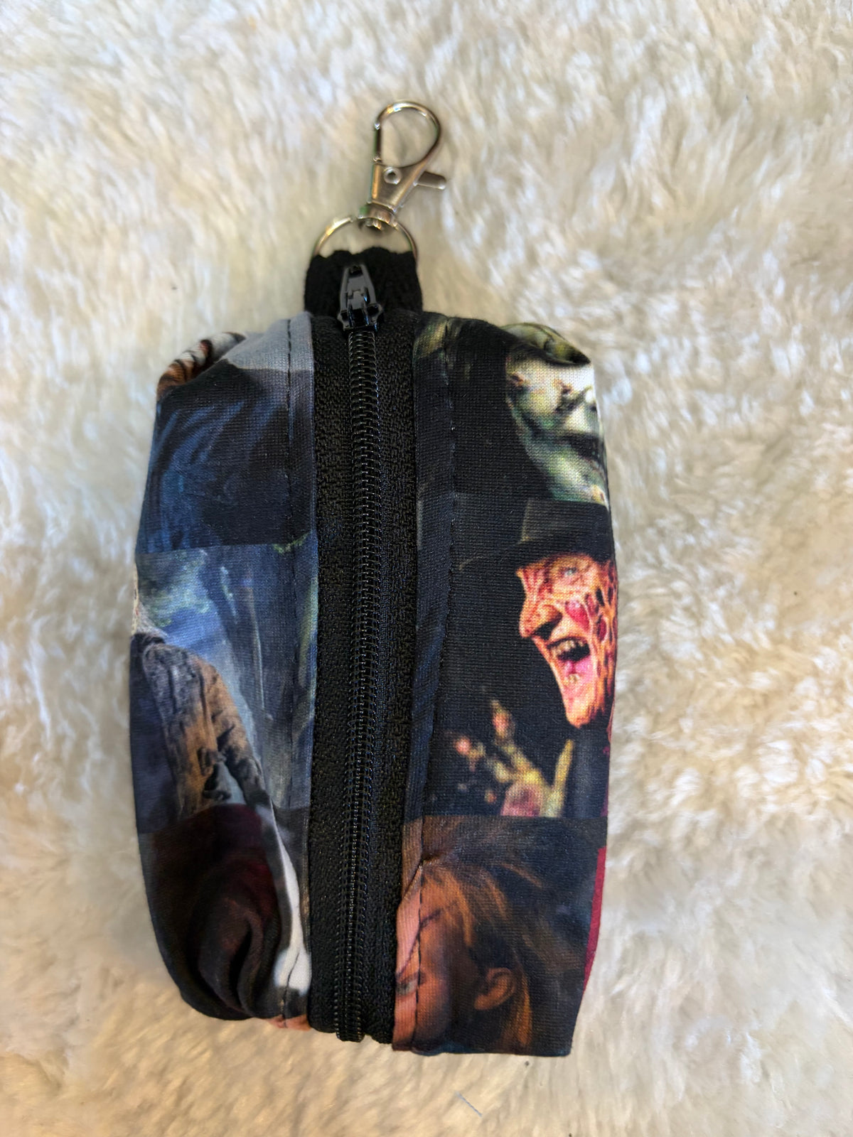 petite pochette à kleenex ou monnaie