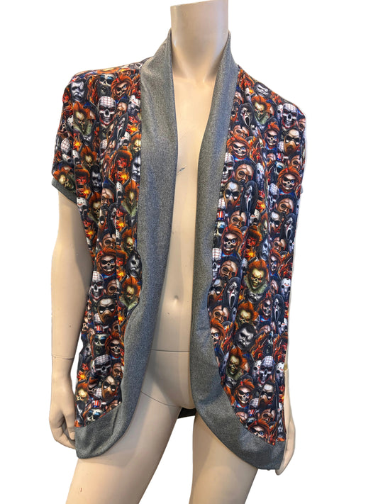 Veste à manches courtes à personnages d’horreur multicolores et bordure grise