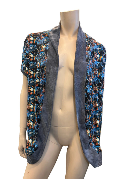 Veste à manches courtes à motifs d’horreur bleus et bordure grise